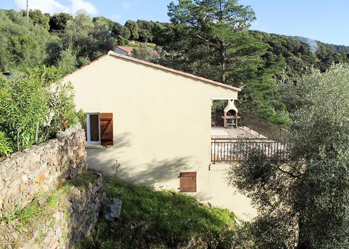 Aloes By Interhome *